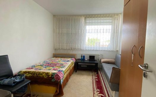 Voll Renovierte 3 Zimmer Wohnung