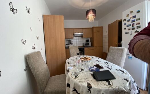 Geschmackvolle Wohnung mit drei Zimmern in Duisburg