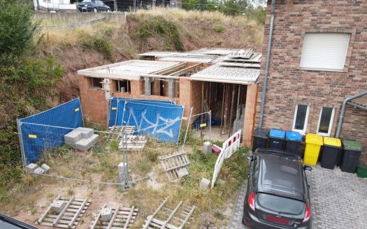 Baugrundstück mit Baugenehmigung eines Dreifamilienhauses mit Garage in Nideggen (Bei Düren)