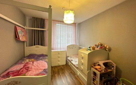 Modernisierte Wohnung mit drei Zimmern und Balkon in Dormagen